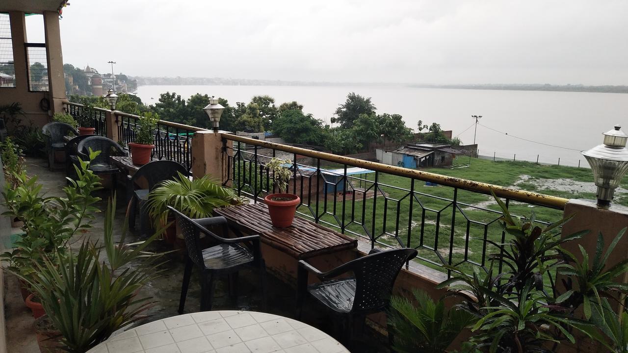 Ganga Paying Guest House Waranasi Zewnętrze zdjęcie